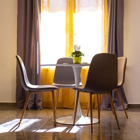 Studio Apartman Planb, Self Check In โอซีเยก ภายนอก รูปภาพ