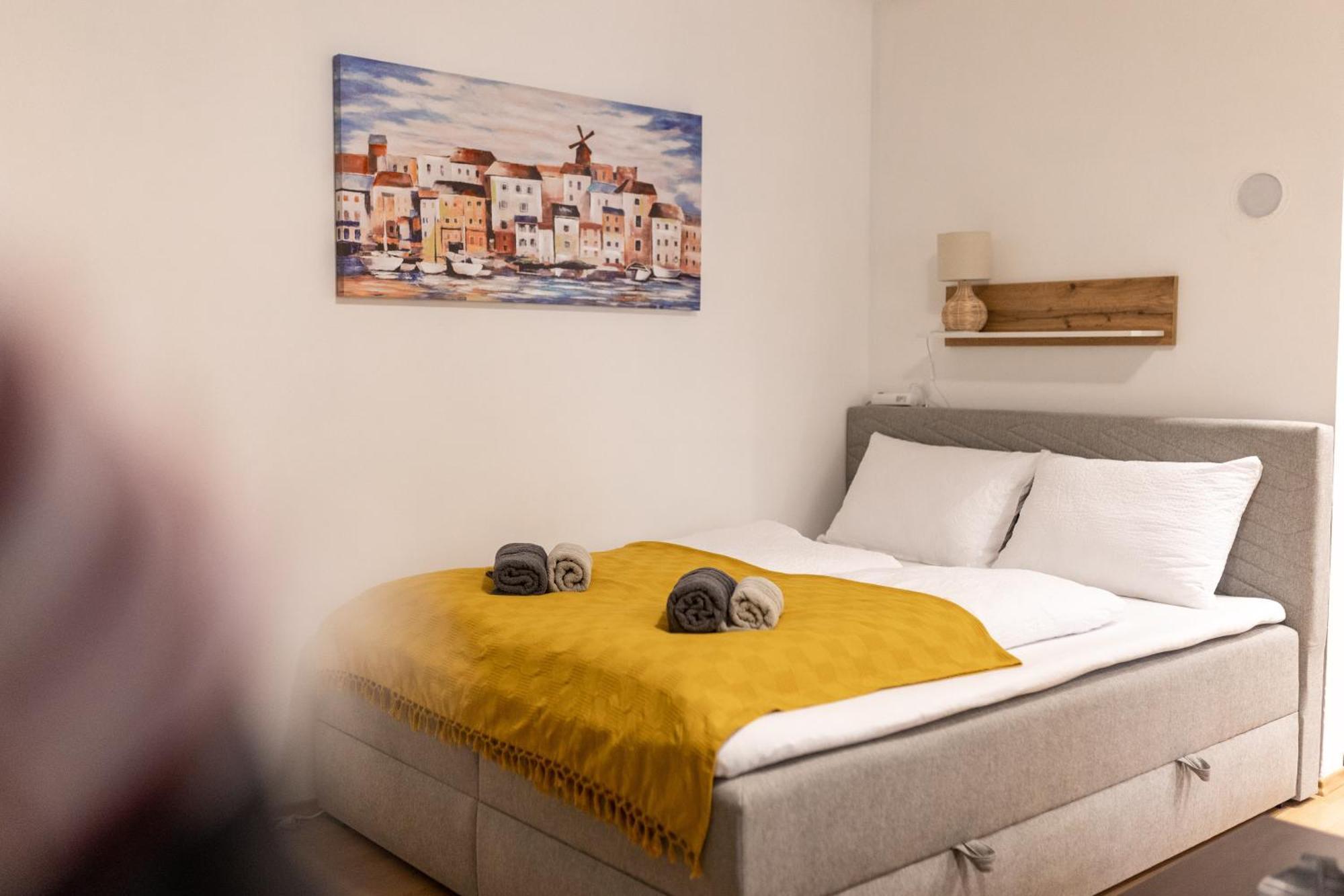 Studio Apartman Planb, Self Check In โอซีเยก ภายนอก รูปภาพ