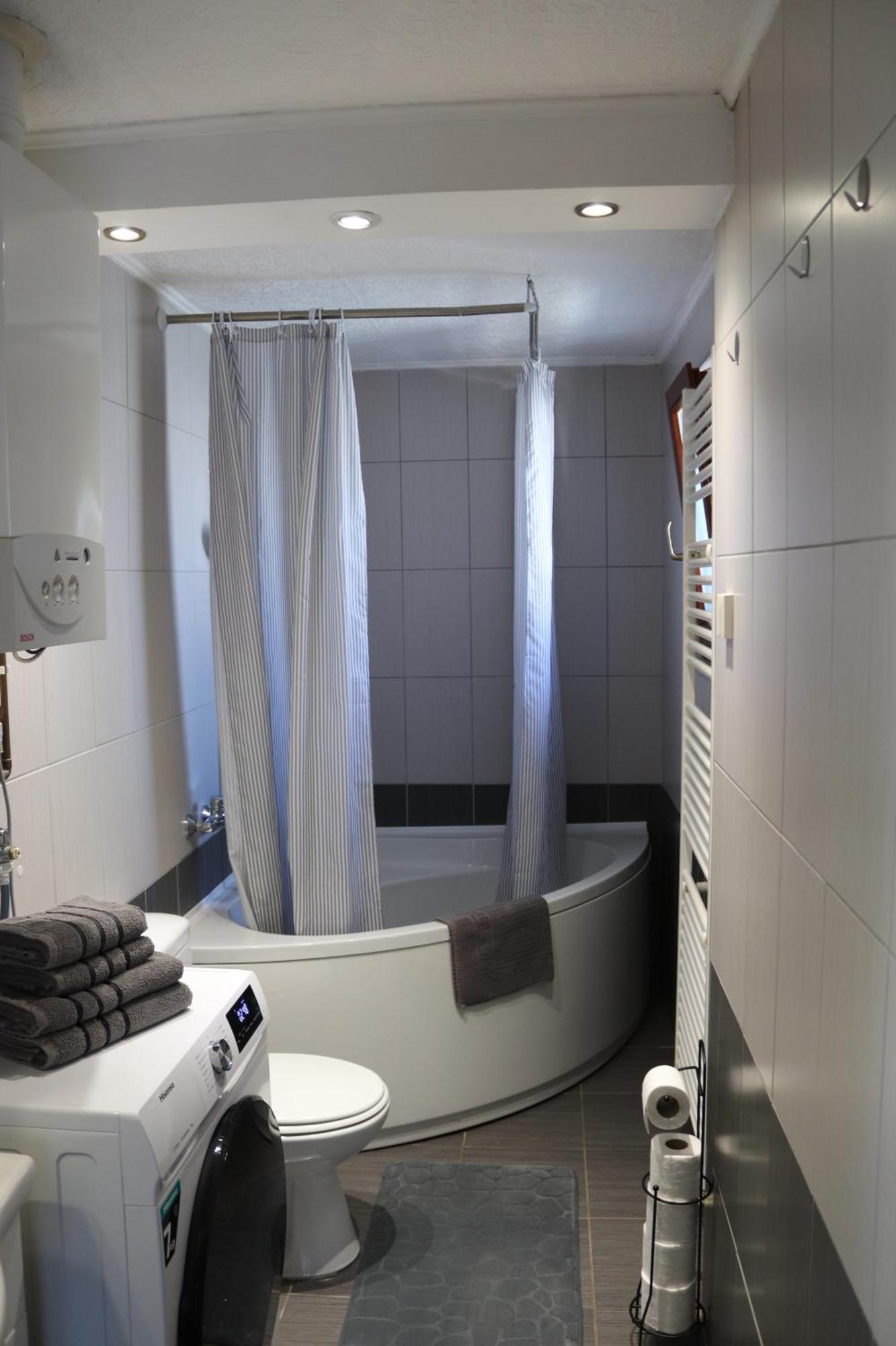 Studio Apartman Planb, Self Check In โอซีเยก ภายนอก รูปภาพ
